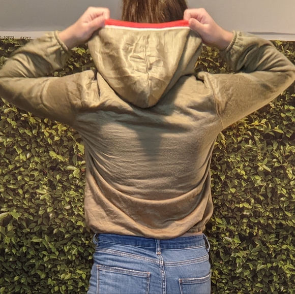 Striped vintage draw string hoodie - Picture 2 of 8